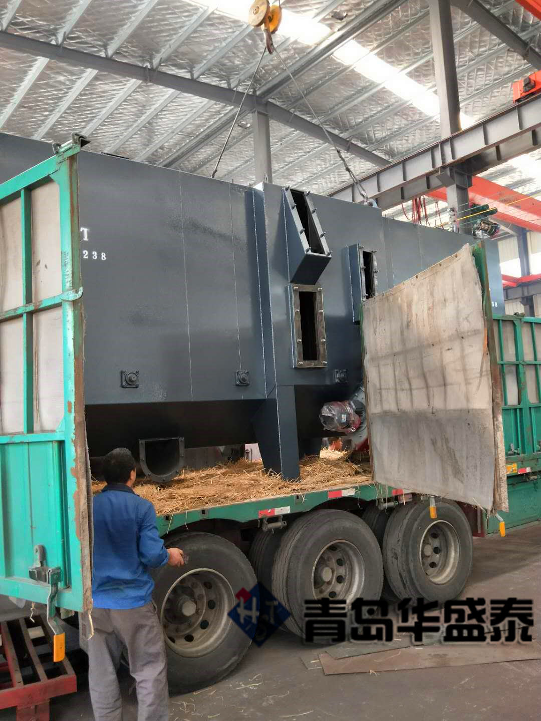 發(fā)往陜西榆林6910軌道通過(guò)式拋丸機(jī)發(fā)貨現(xiàn)場(chǎng)